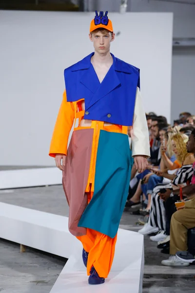 Look 2